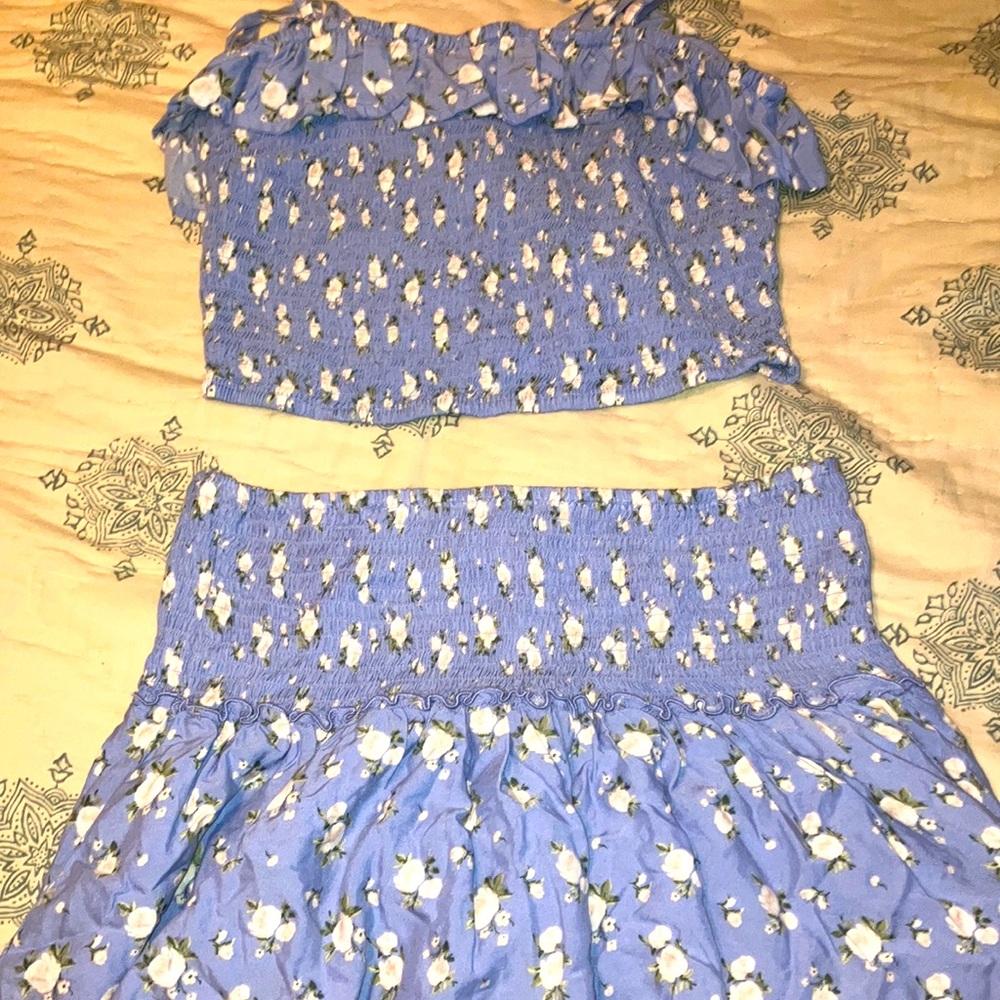 Hollister crop top skirt set